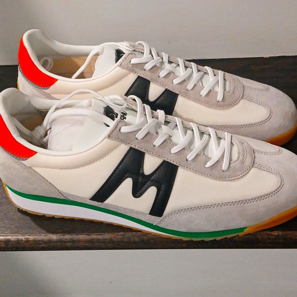 Karhu Championair sneaker size 11.5, NEW (unisex)